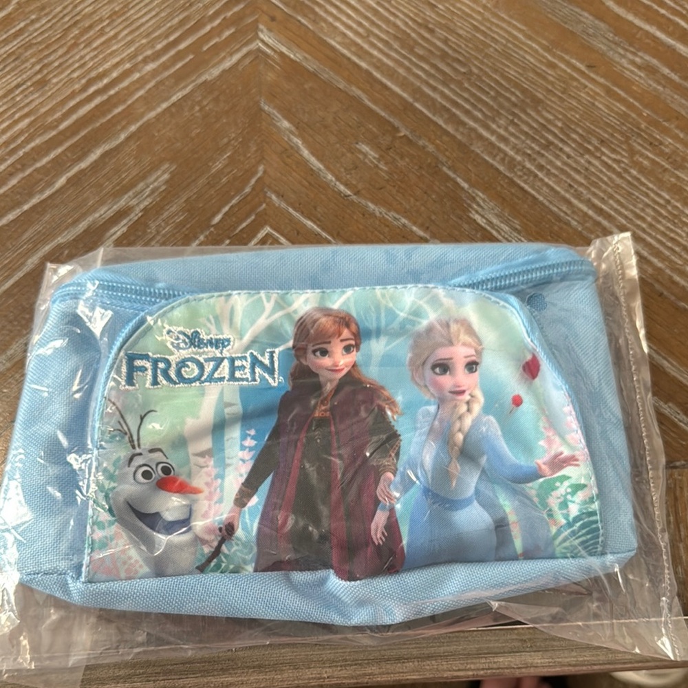 Disney Frozen Light Blue Character Bag